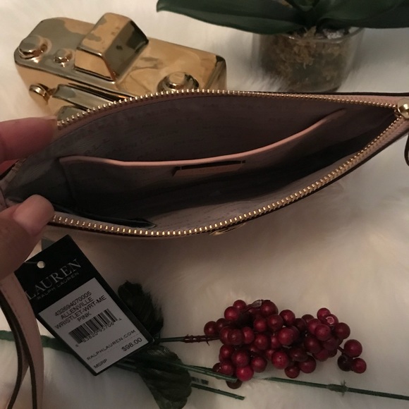 🌺NEW🌺 Wristlet by Ralph Lauren - Picture 4 of 6